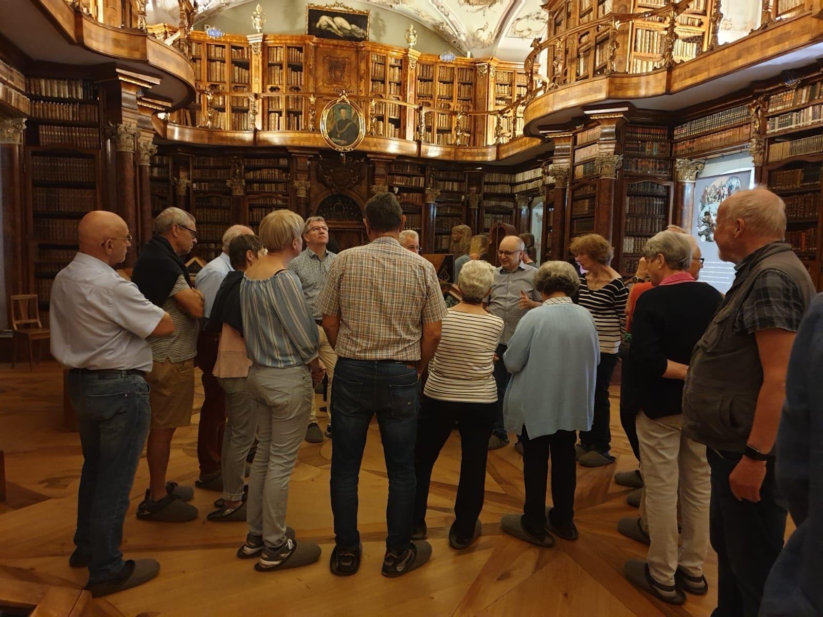 Führung durch die Stiftsbibliothek St. Gallen - Impression 1